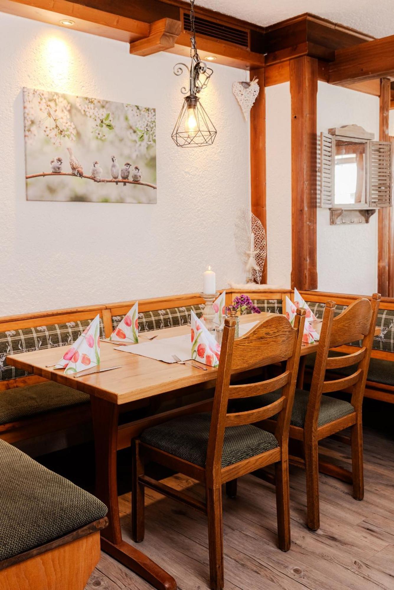 Landgasthof Zur Linde Heimbuchenthal Luaran gambar