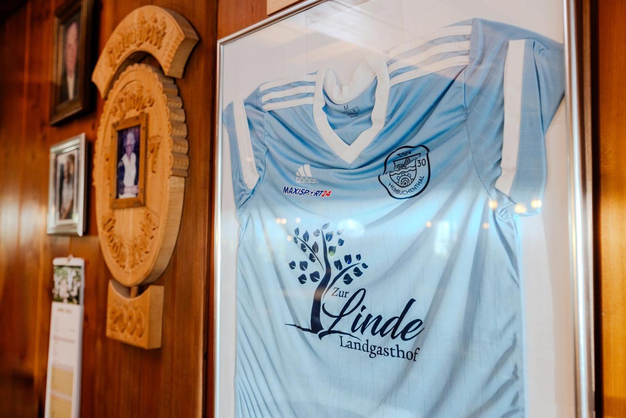 Landgasthof Zur Linde Heimbuchenthal Luaran gambar